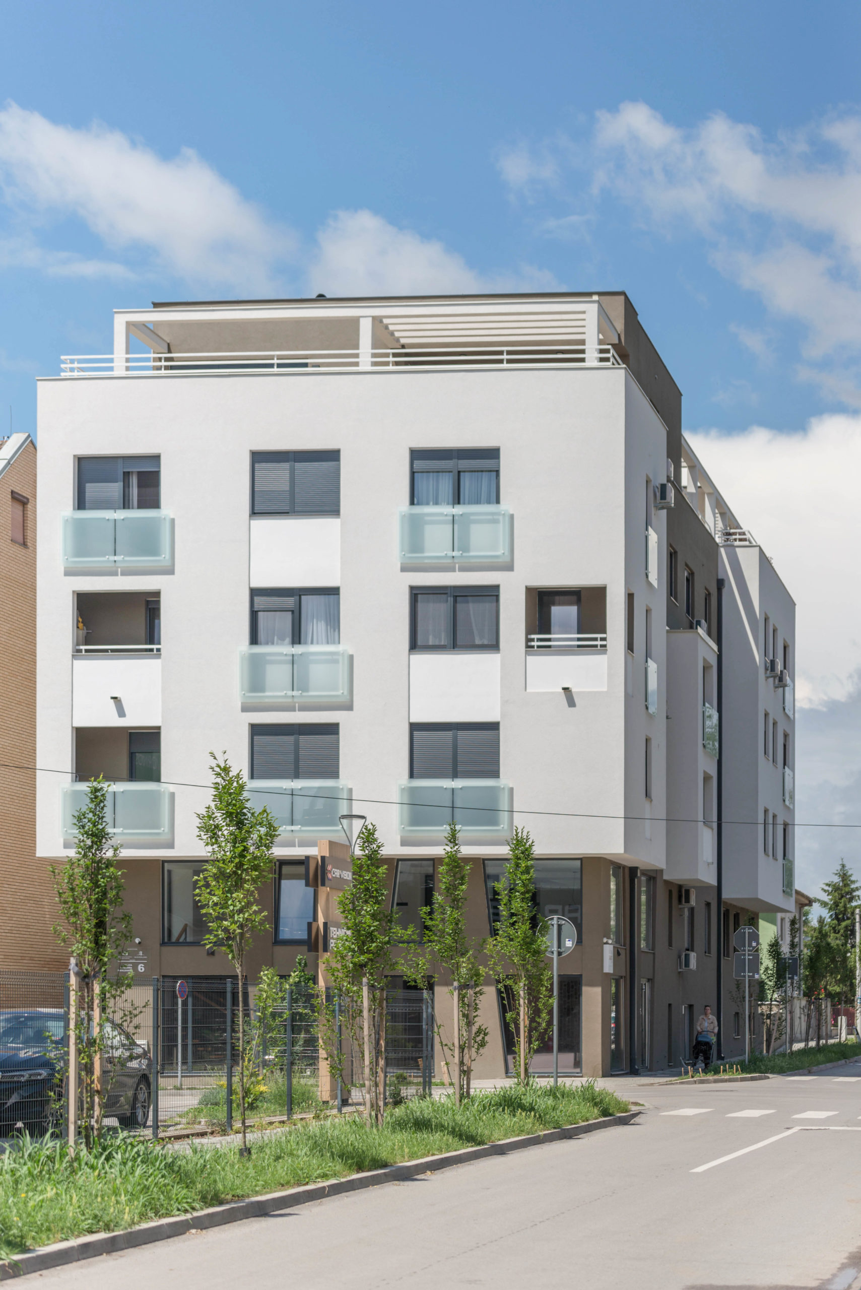 Stambena zgrada – Teodora Pavlovića 6, Novi Sad